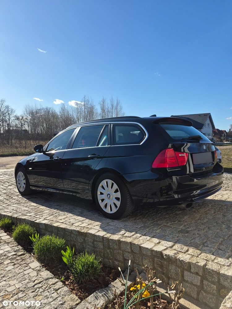 BMW Seria 3 318i Edition Exclusive - 2