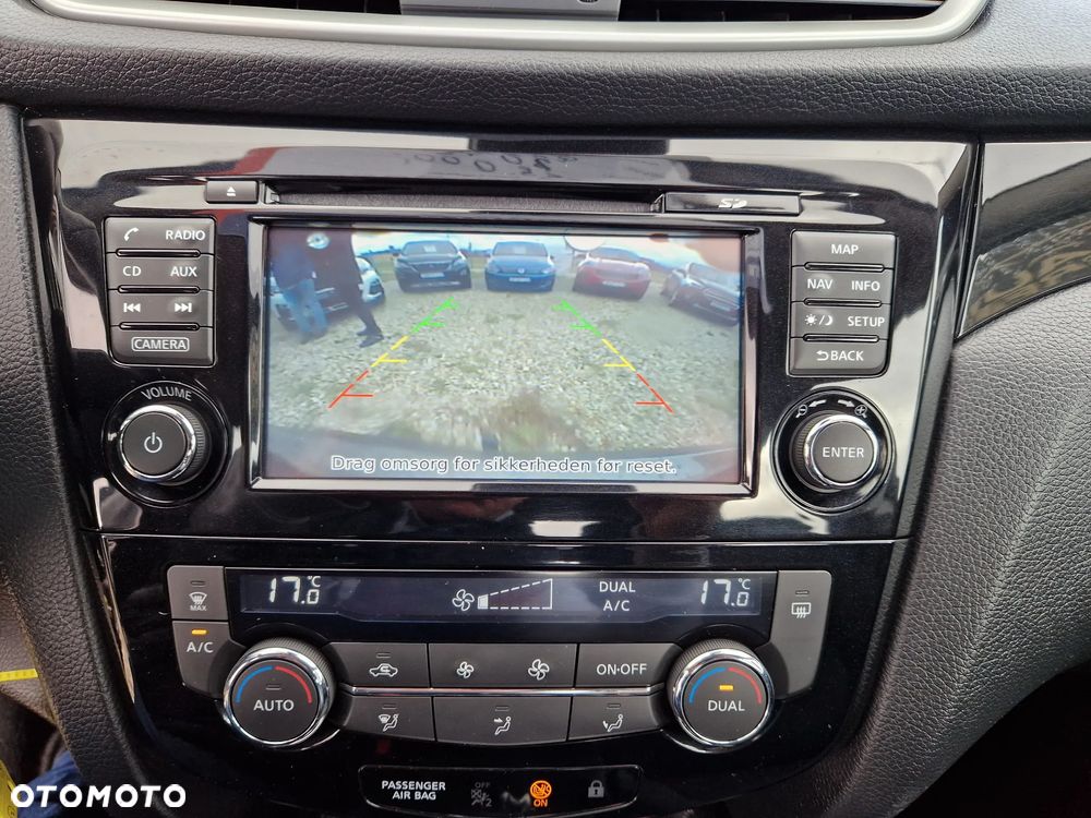 Nissan Qashqai 1.2 DIG-T Visia Xtronic - 14