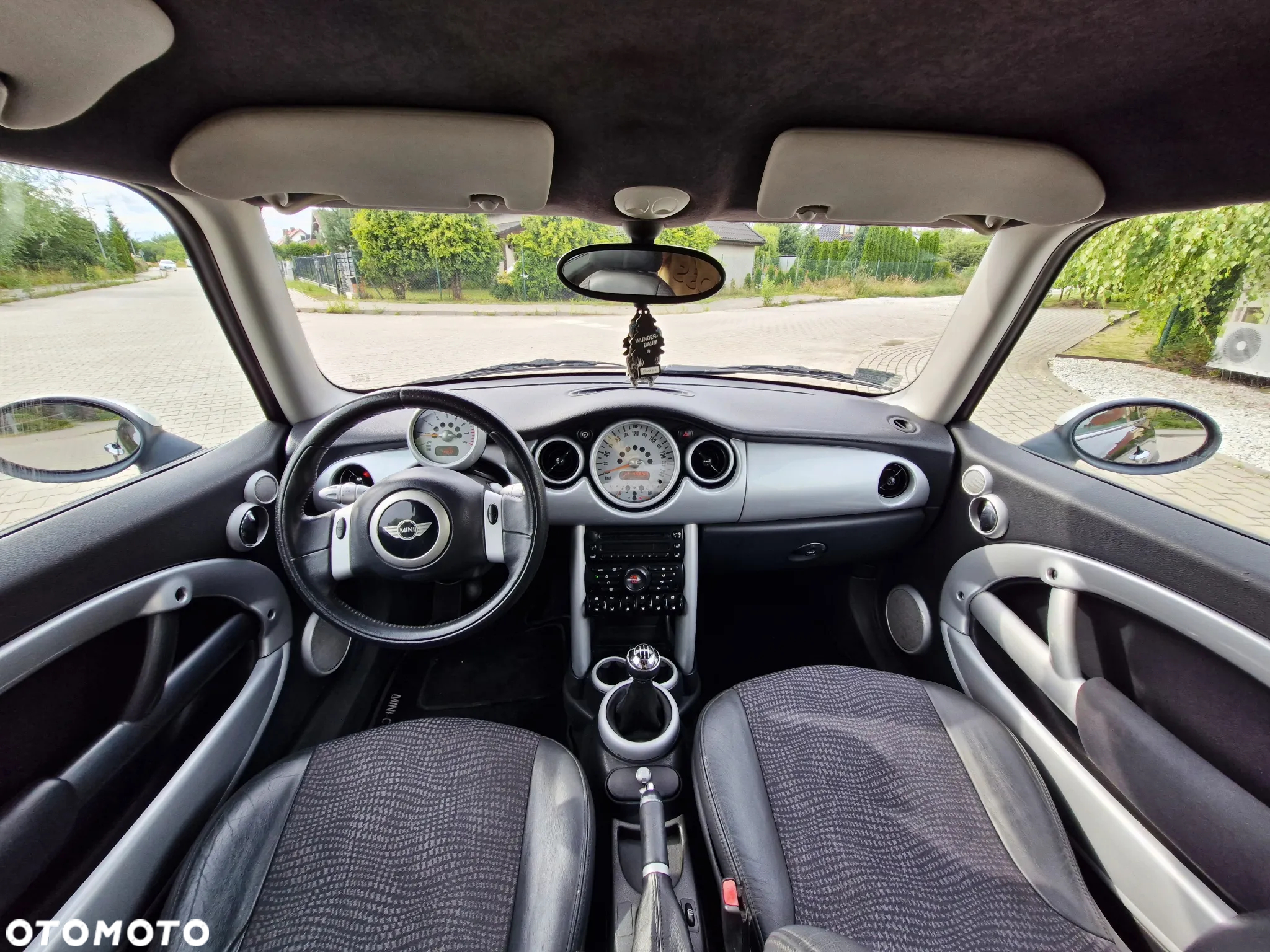 MINI Cooper Standard - 6