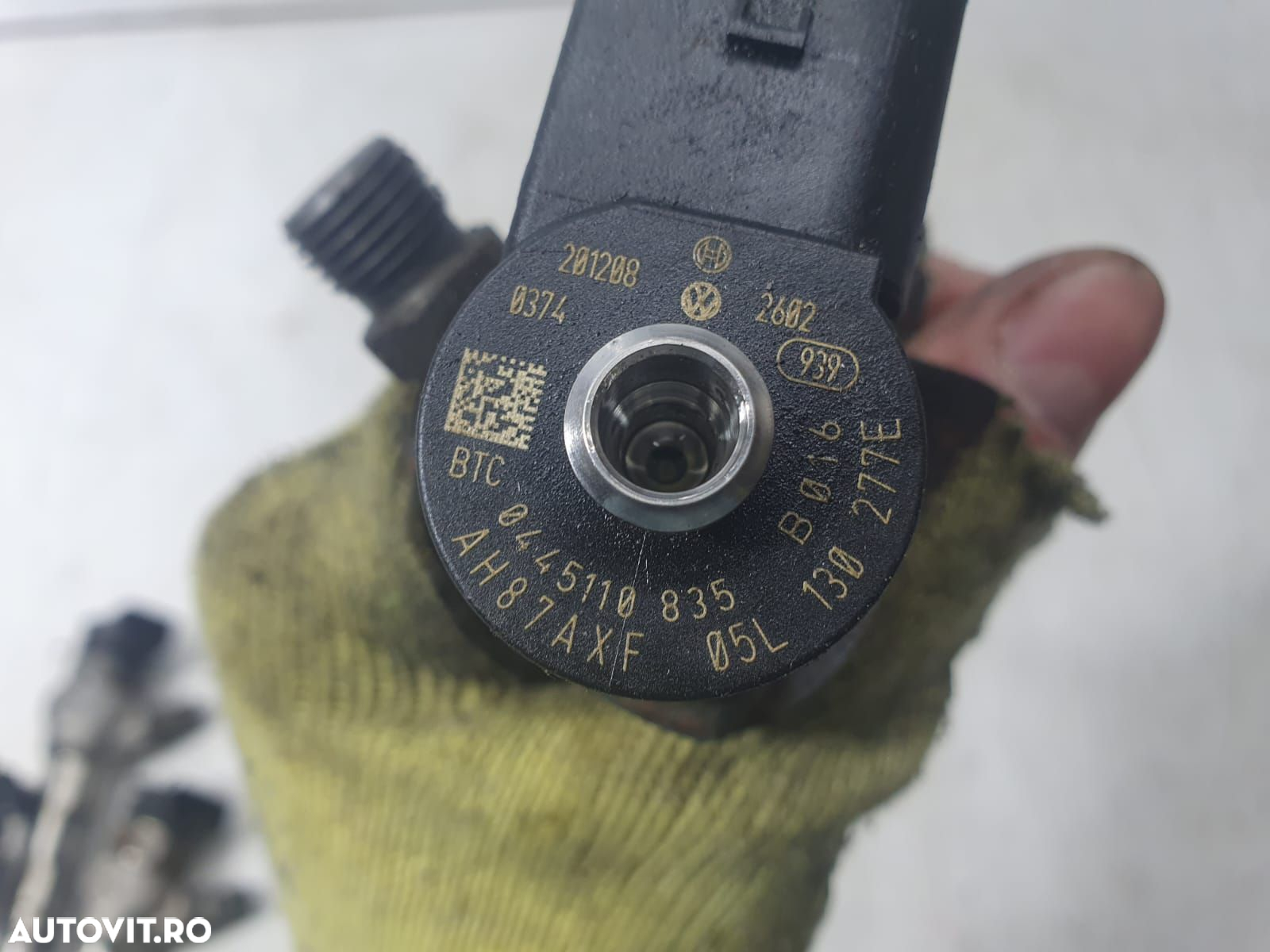 Injector 2.0 tdi dtrd dtrb dtra 0445110835 05l130277e  Audi A3 4 (8Y - 3