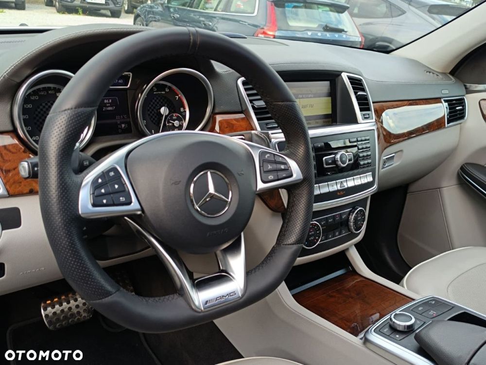 Mercedes-Benz GL - 25