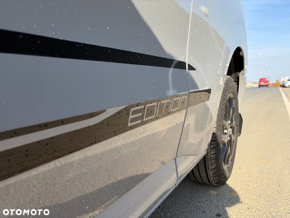 Volkswagen Nowa Caravelle - 28