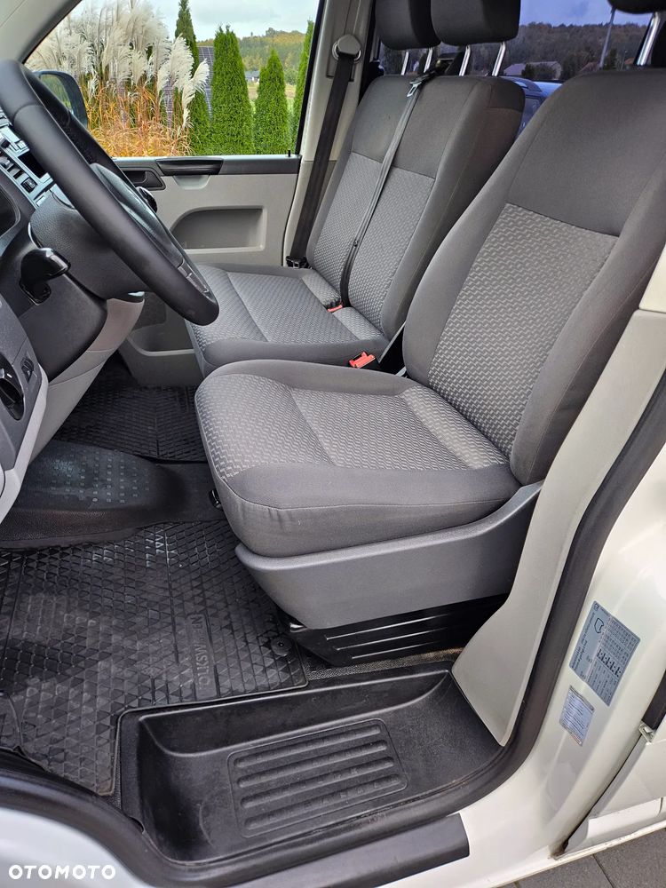 Volkswagen Transporter Caravelle Edition - 10