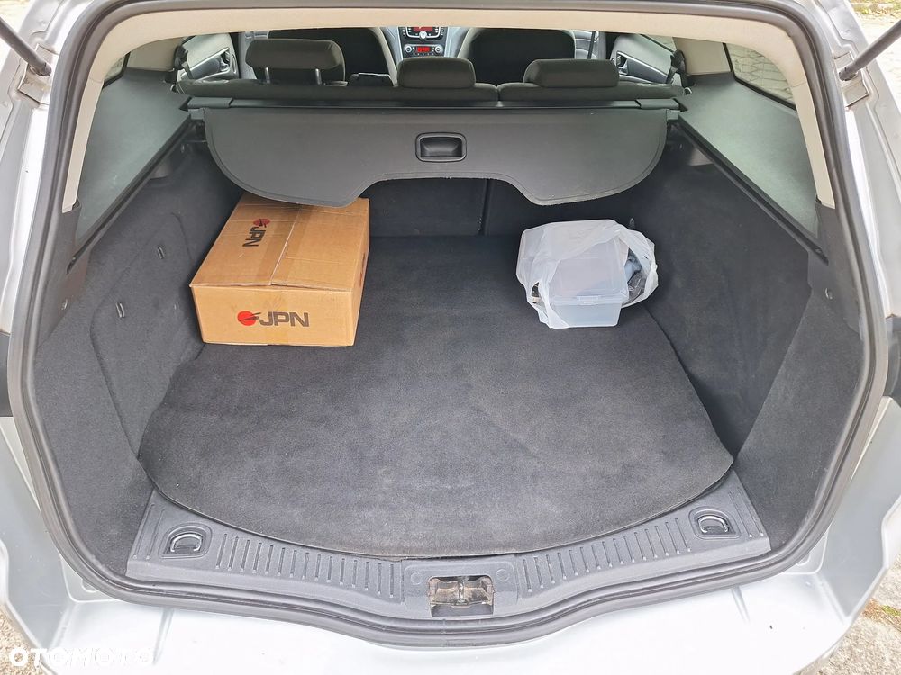 Ford Mondeo 2.0 TDCi Ambiente - 21