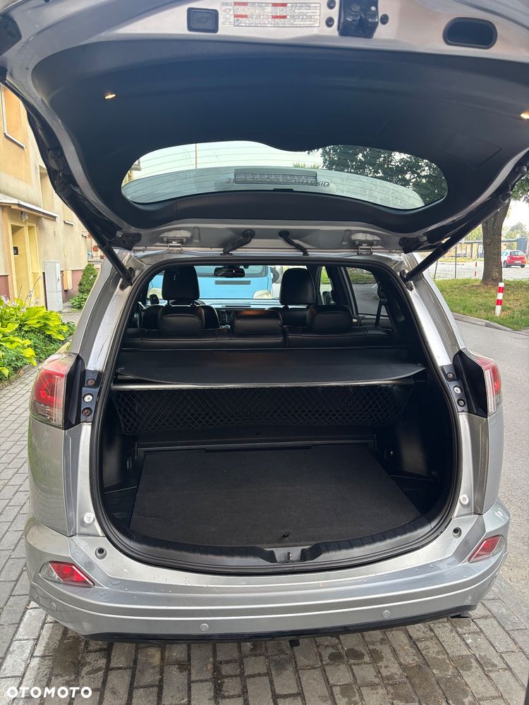 Toyota RAV4 Hybrid Selection 4x4 - 11
