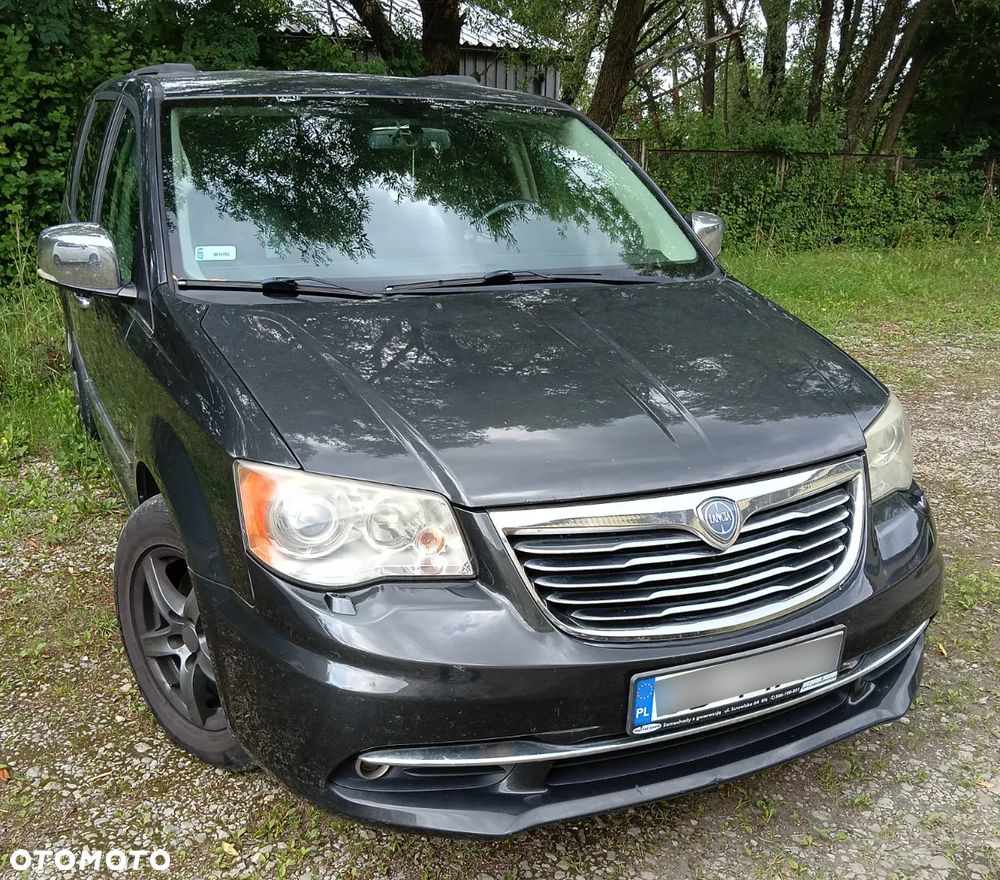 Lancia Voyager - 5