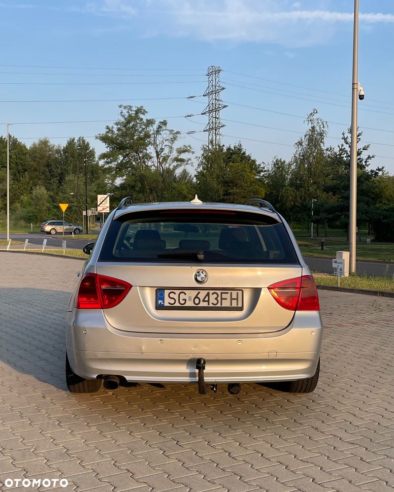 BMW Seria 3 320d - 16