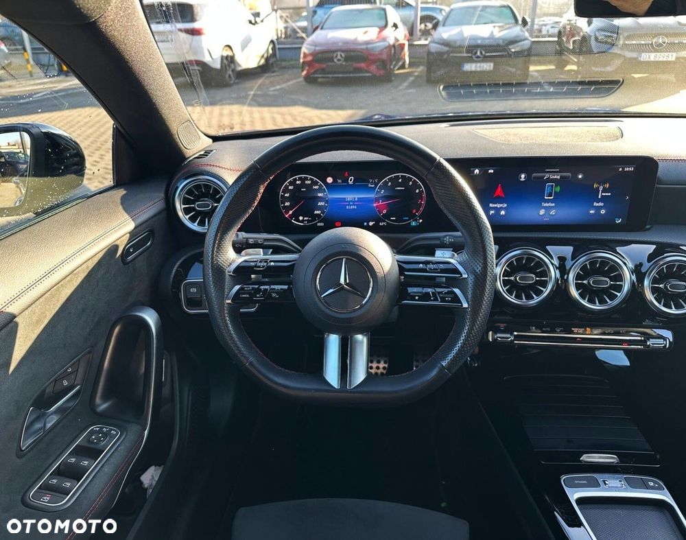 Mercedes-Benz CLA - 9