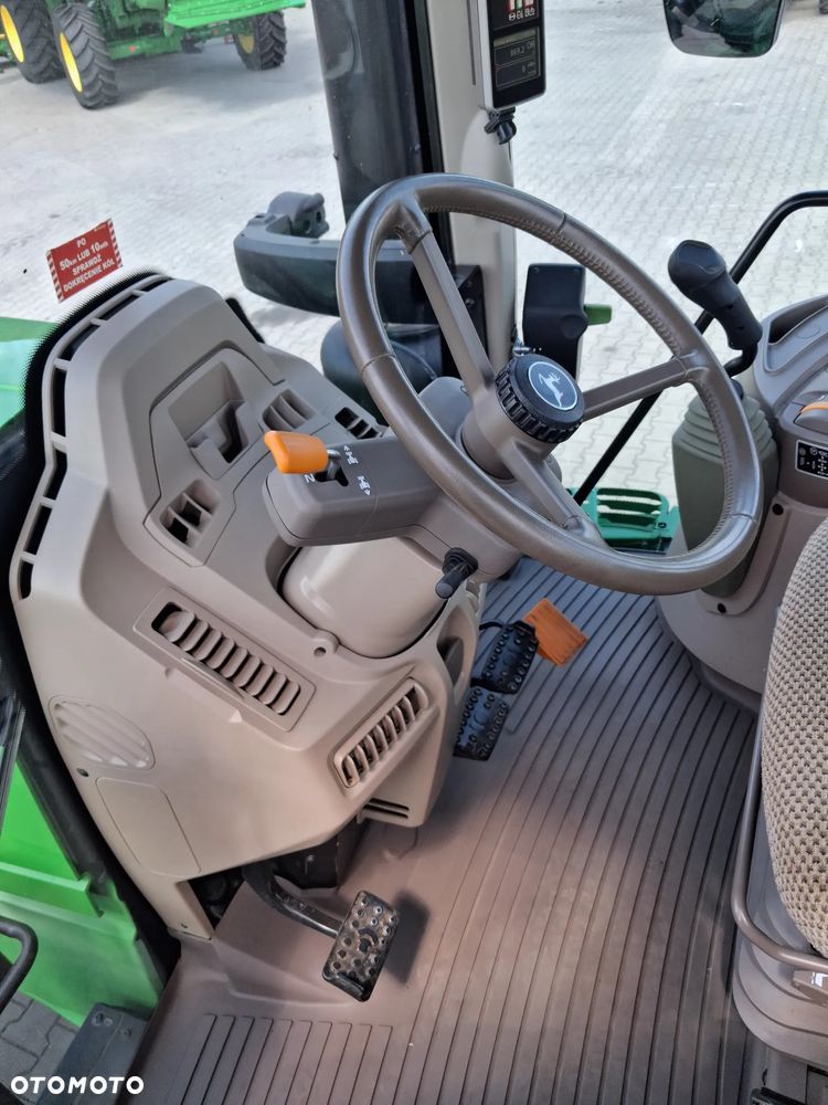 John Deere 6195M - 11