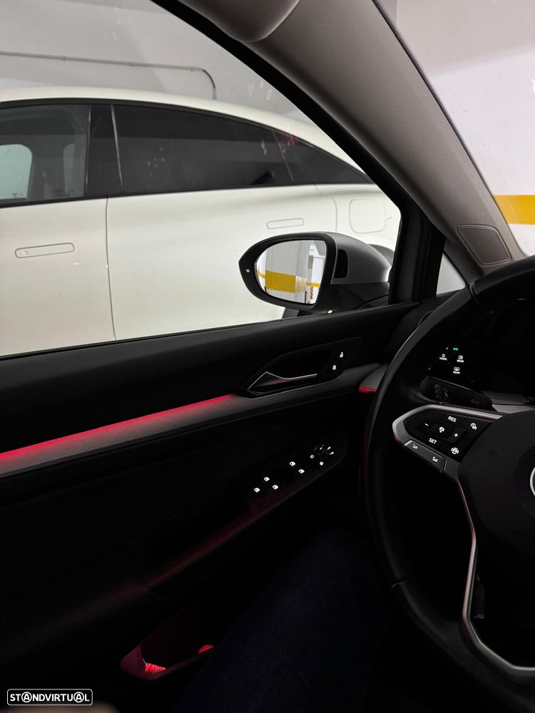 Volkswagen Golf 1.0 TSI Life — fotografia 10
