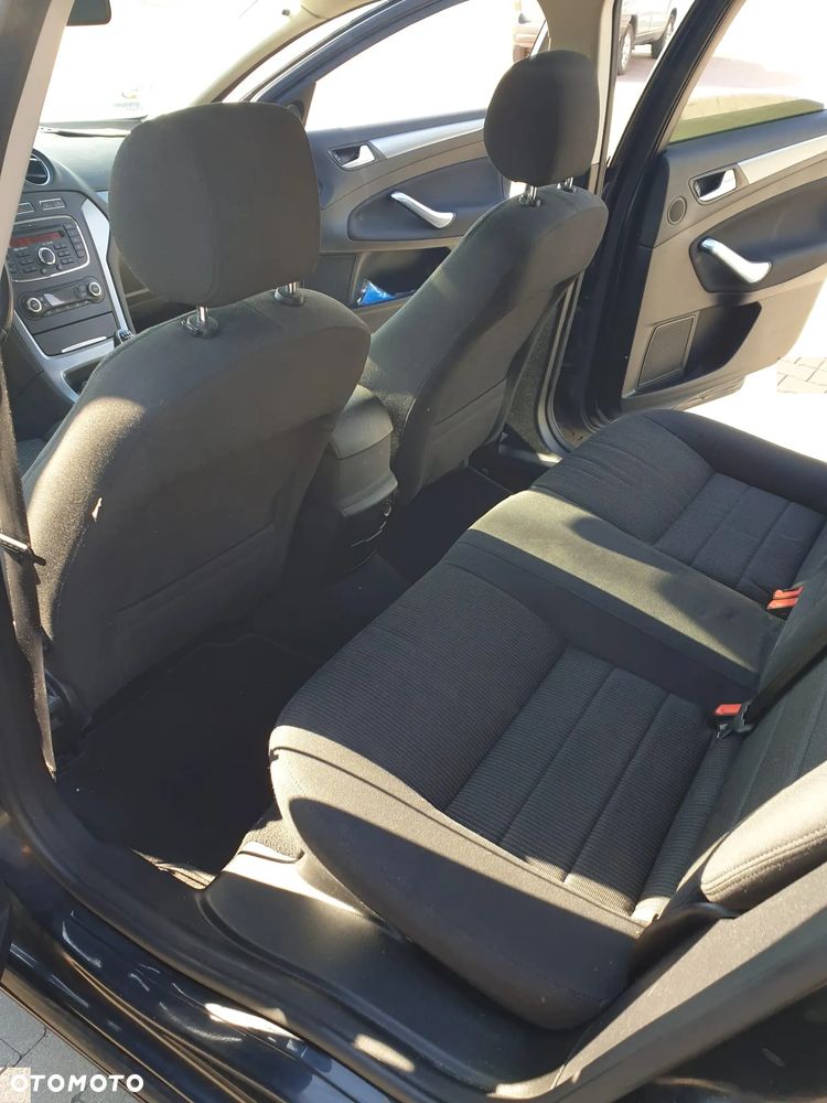 Ford Mondeo 2.0 TDCi Titanium - 11