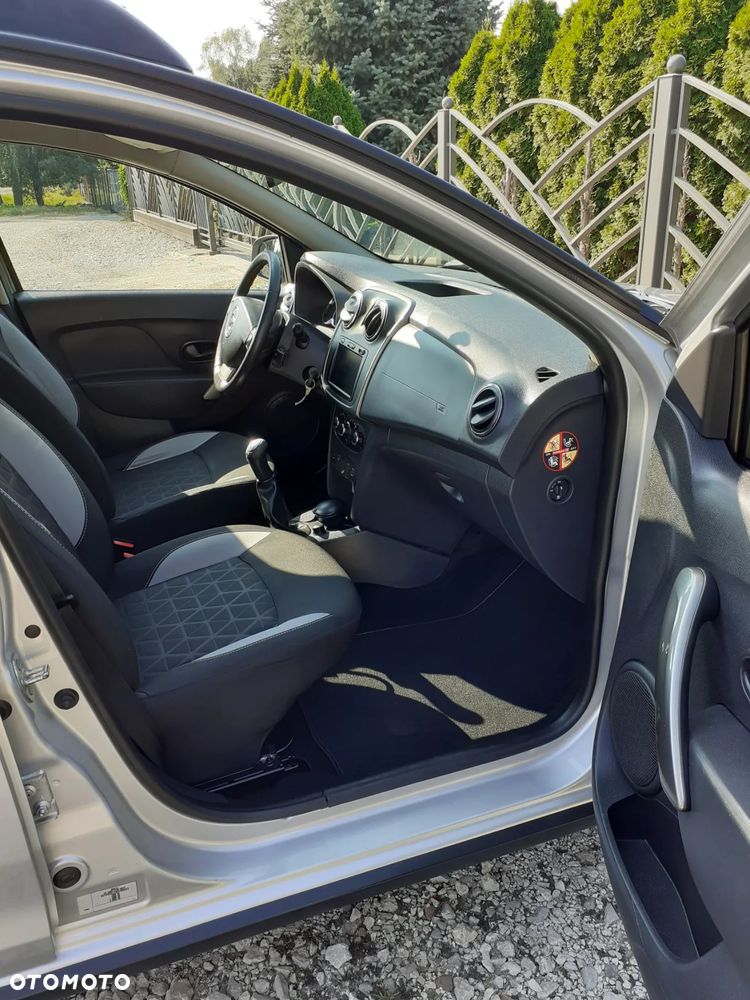 Dacia Sandero 1.5 dCi Laureate - 7