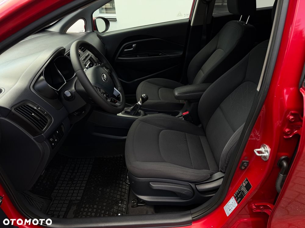 Kia Rio - 20