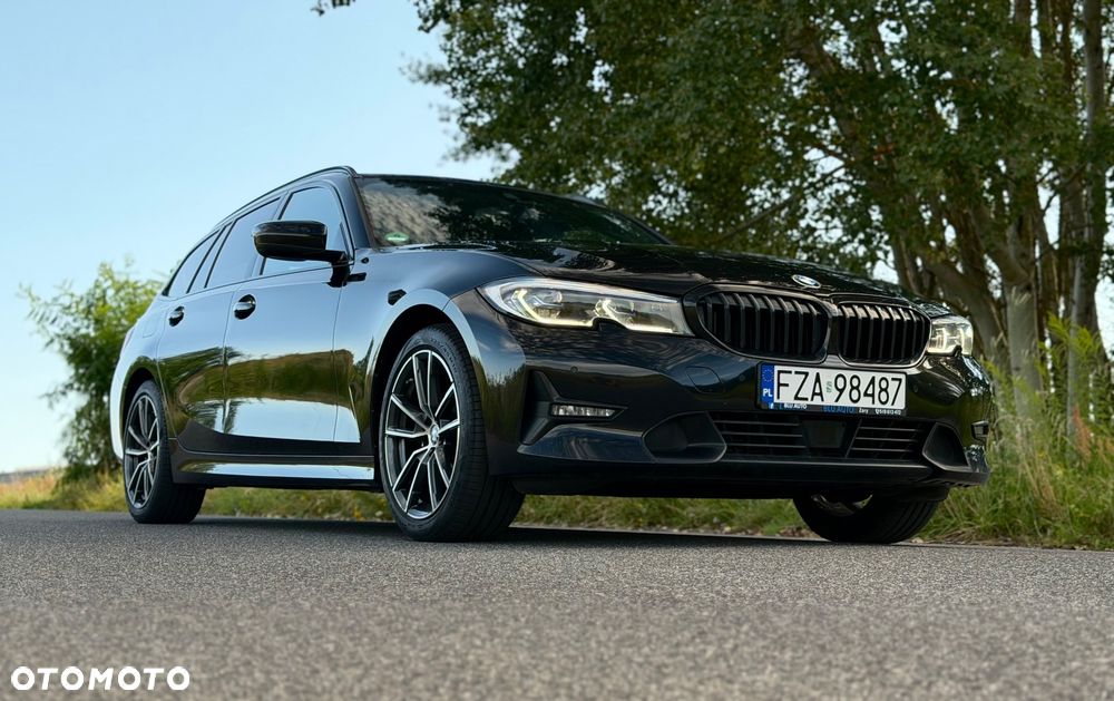 BMW Seria 3 320d Sport Line Shadow - 7