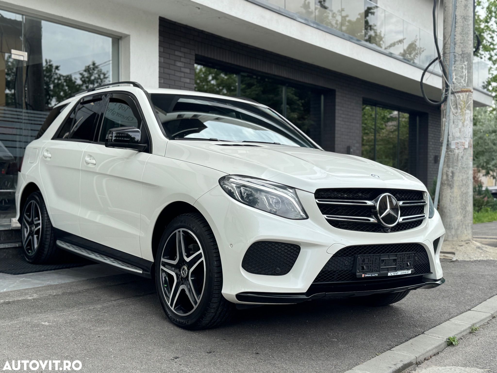 Mercedes-Benz GLE 350 d 4MATIC - 1