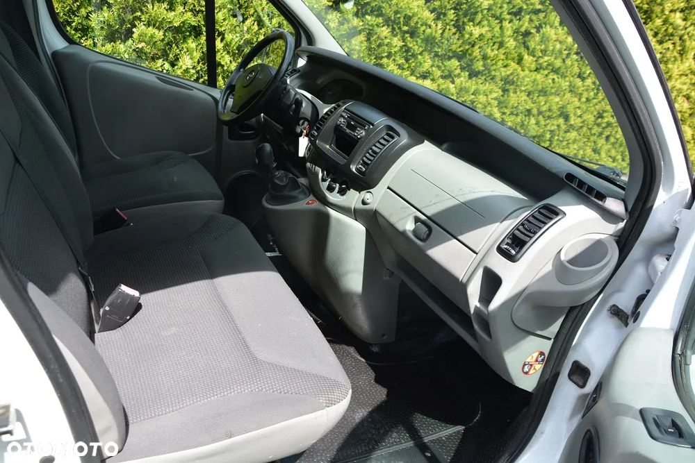 Opel VIVARO - 9