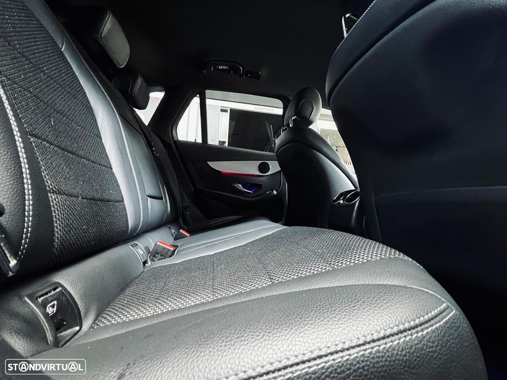 Mercedes-Benz GLC 300 e 4Matic - 42