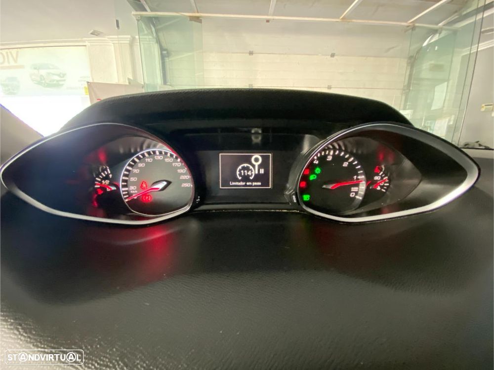 Peugeot 308 SW BlueHDi 100 Stop & Start Active - 34
