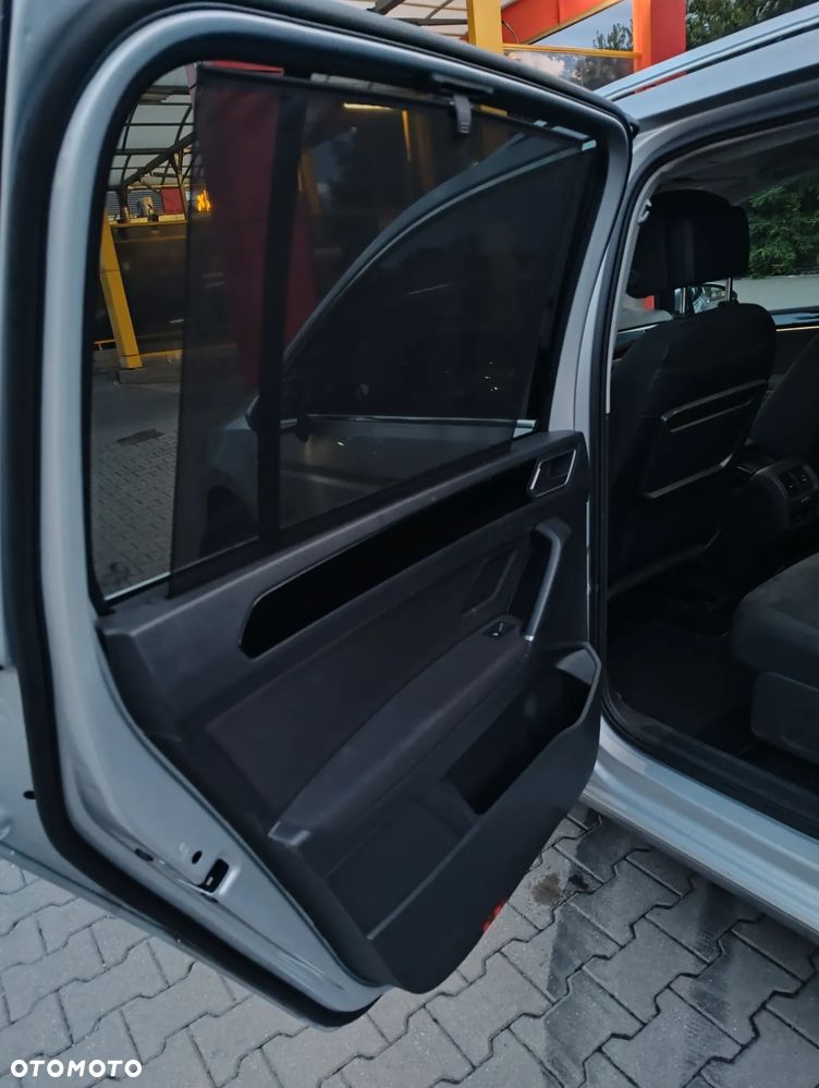 Volkswagen Touran 1.5 TSI EVO Highline - 10