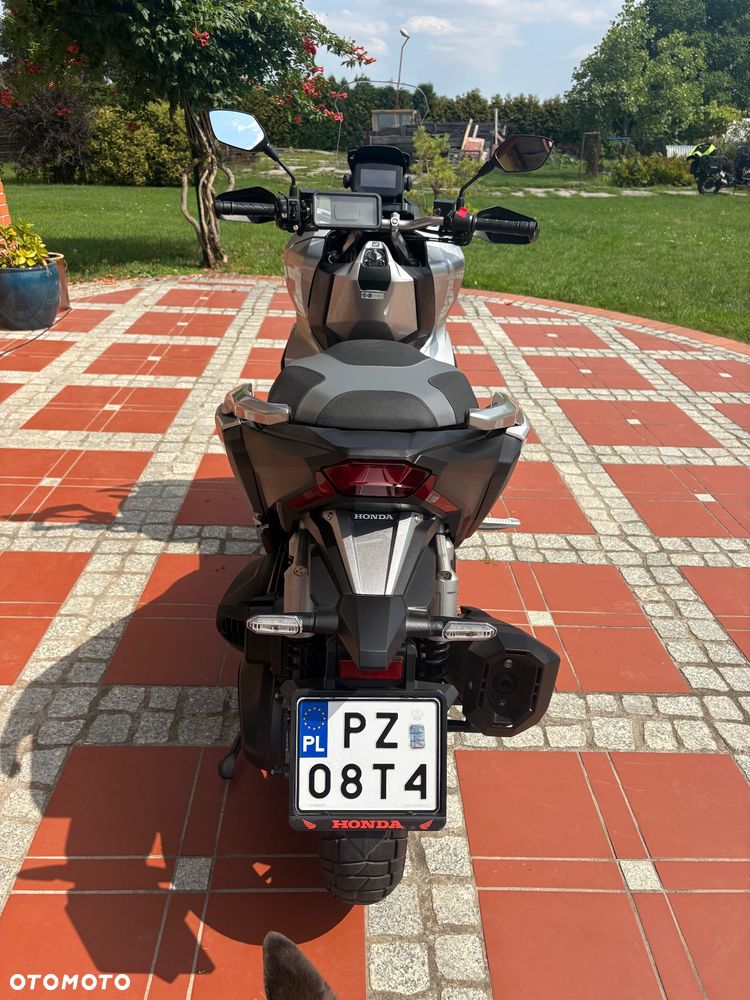 Honda ADV350 - 3