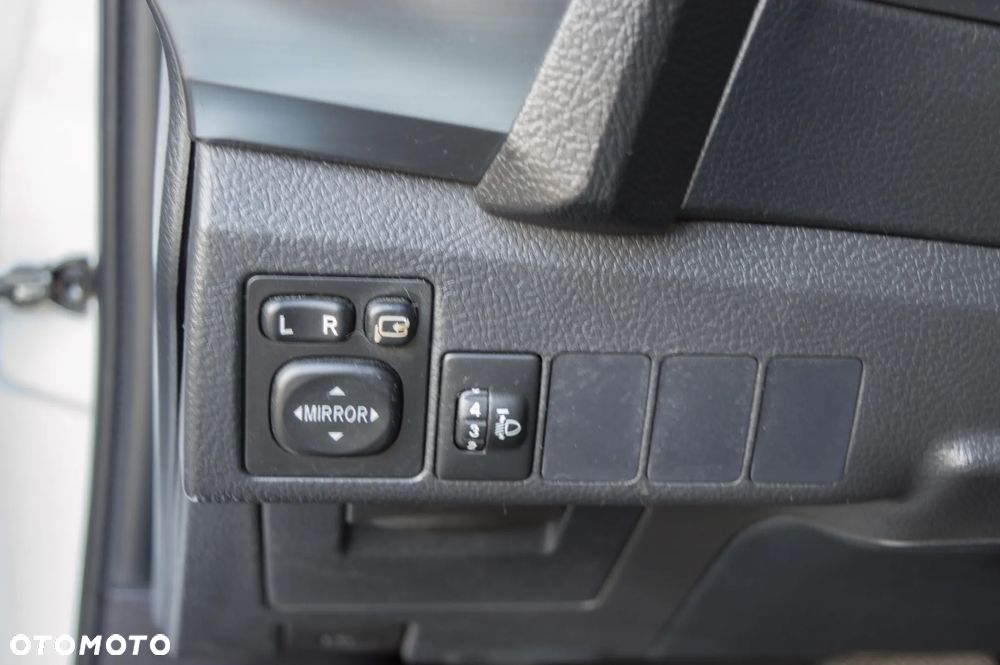 Toyota Auris - 22