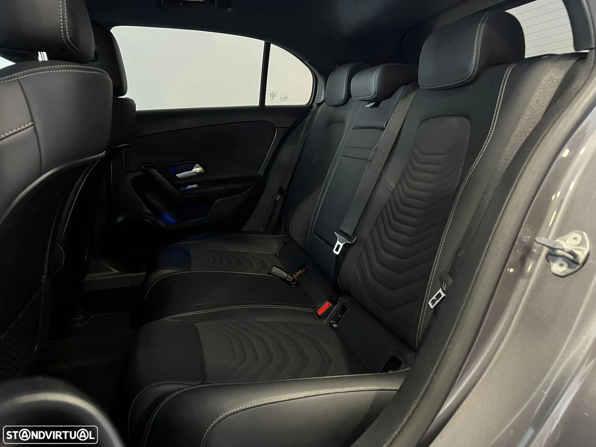 Mercedes-Benz A 250 e 8G-DCT Style - 17