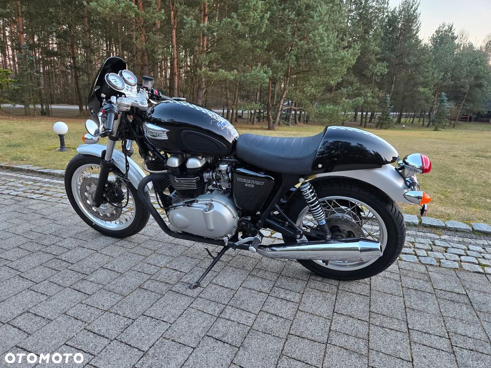Triumph Thruxton - 7