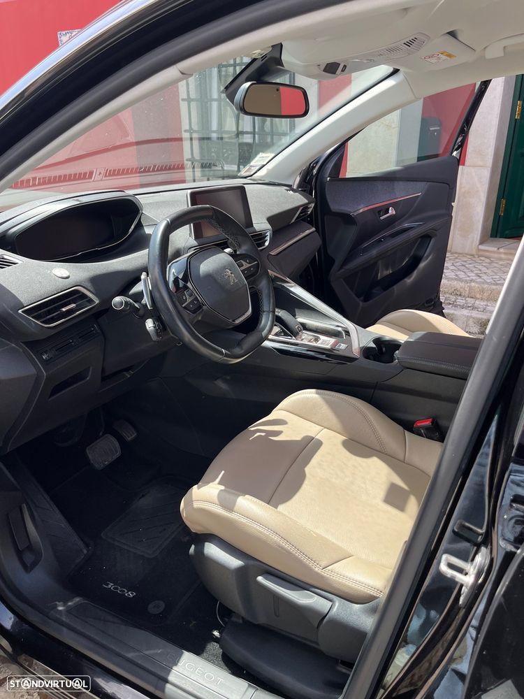 Peugeot 3008 1.5 BlueHDi Allure EAT8 - 11