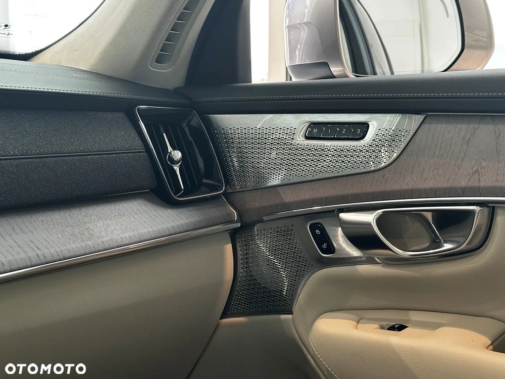 Volvo XC 90 T8 AWD Plug-In Hybrid Ultimate Bright 7os - 14