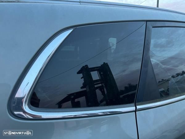 Vidro Painel Traseiro Direito Kia Carens Iv - 1