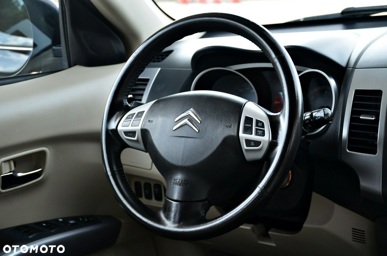 Citroën C-Crosser - 25