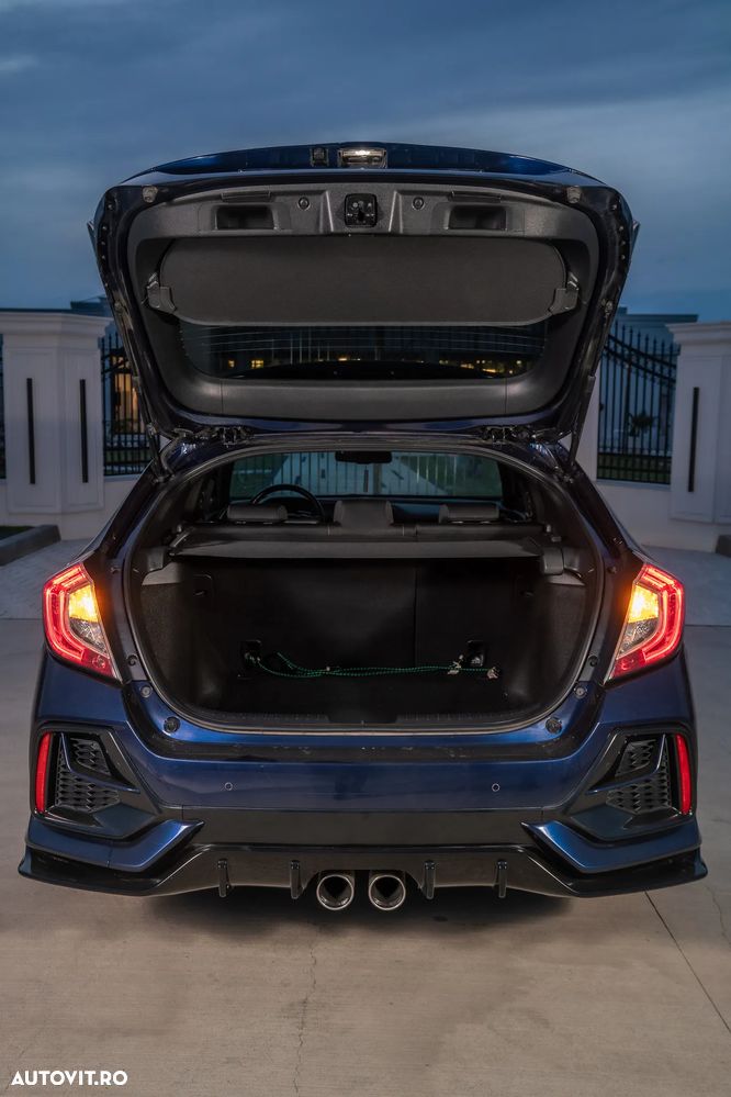 Honda Civic 1.5 VTEC Turbo Sport Plus - 9