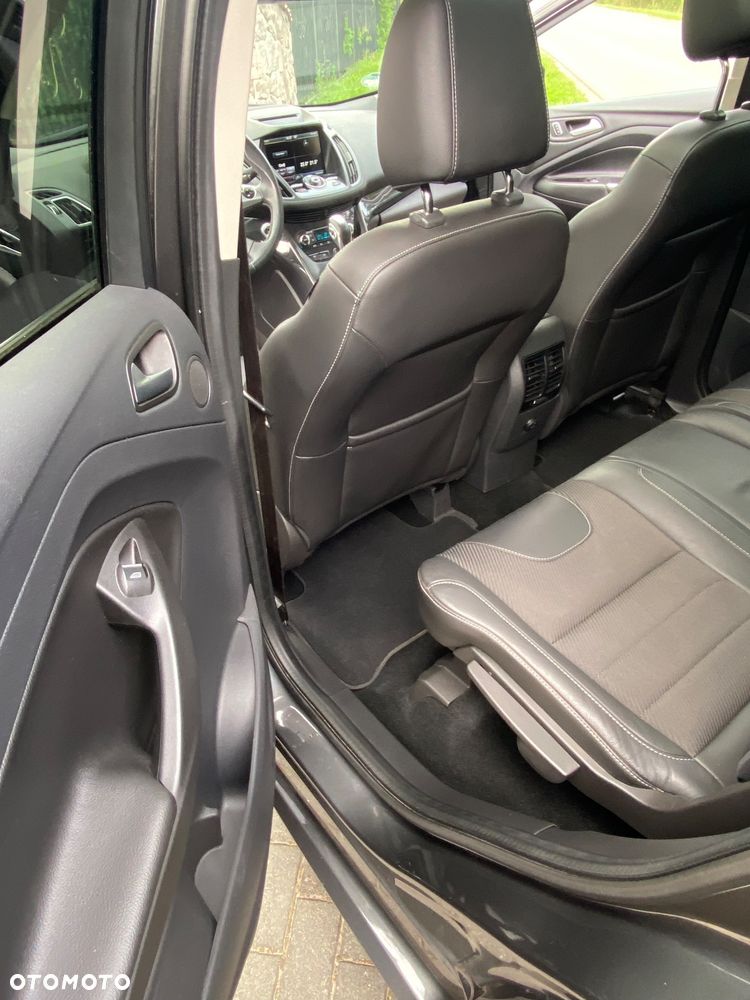 Ford Kuga 2.0 TDCi 4x4 ST-Line - 27