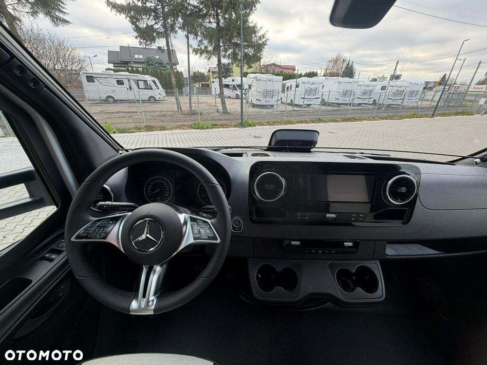 Weinsberg CaraCompact Suite MB 640 MEG - 12