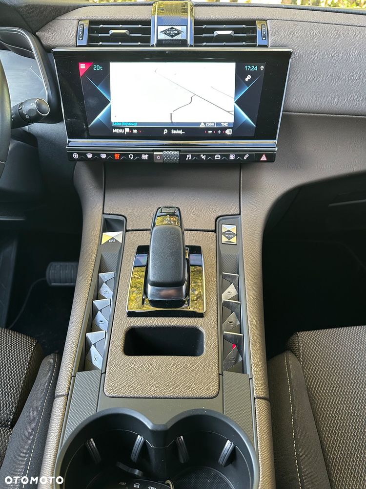DS Automobiles DS 7 Crossback 1.6 E-Tense Performance Line + - 17