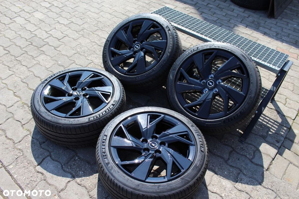 ORYG OPEL ASTRA L 17cali 5x108 ET44 KLEBER 225/45 - 6