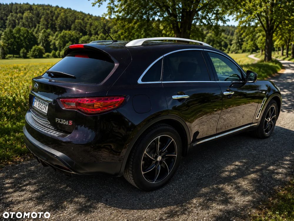 Infiniti FX FX30d S Premium - 5