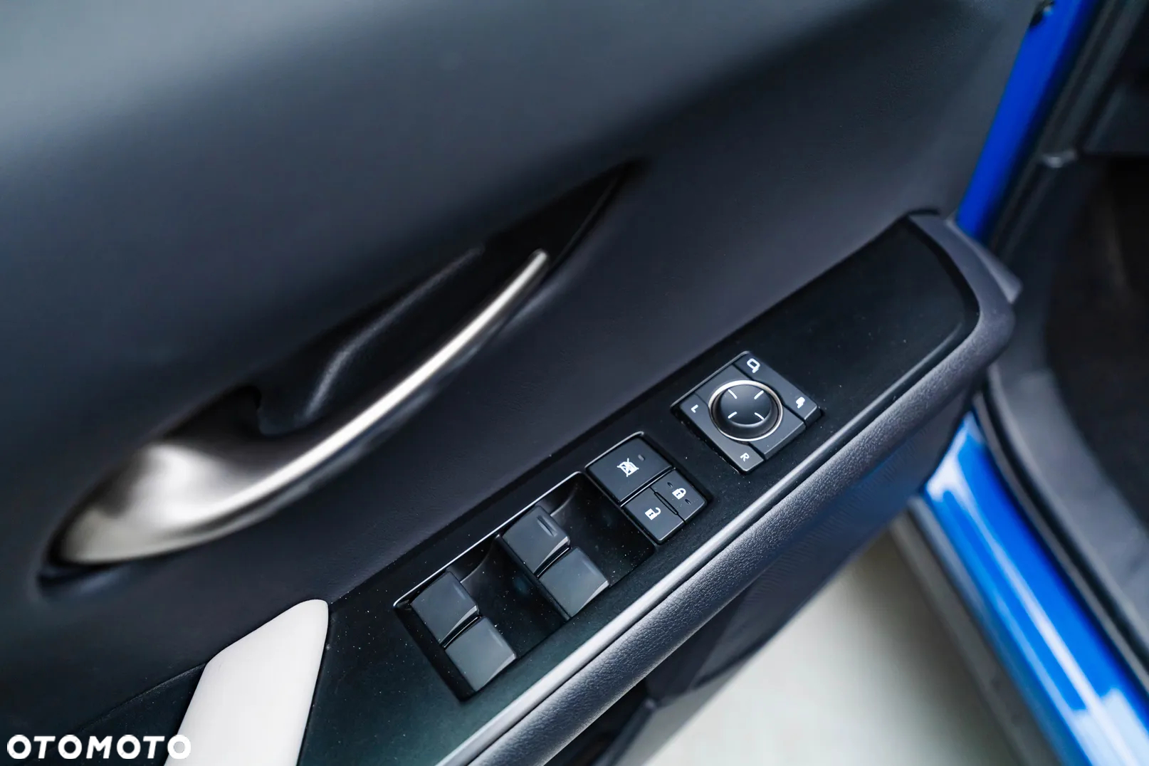 Lexus UX - 29