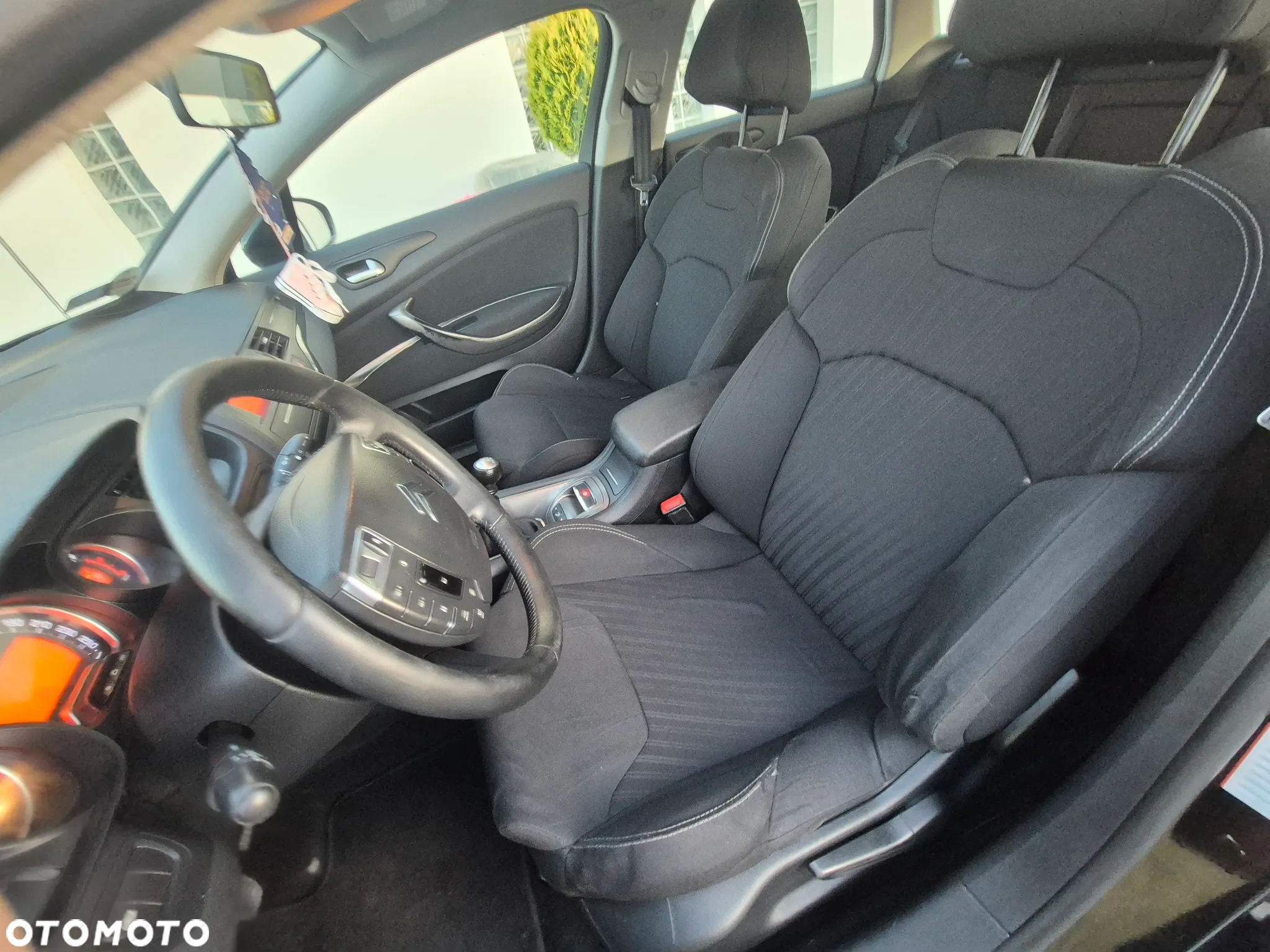 Citroën C5 2.0 HDi Confort - 26