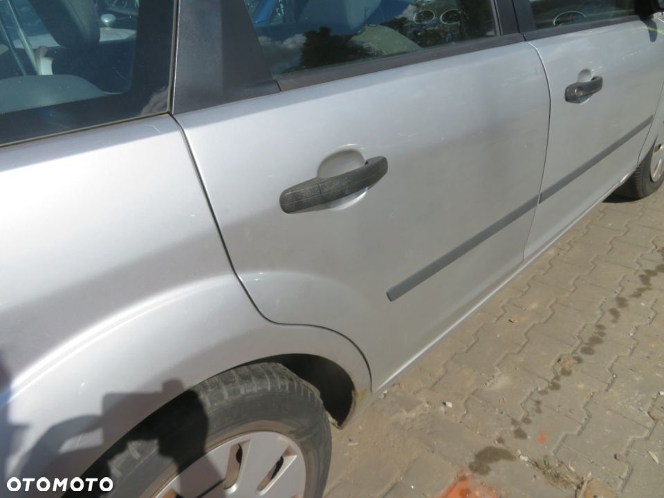DRZWI TYLNE PRAWE FOCUS II MK2 KOMBI O3  MOONDUST SILVER FORD 2004-2008 - 2