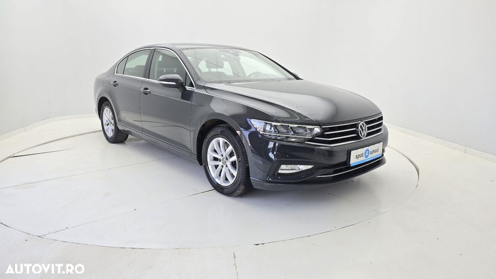 Volkswagen Passat 2.0 TDI DSG Comfortline - 4