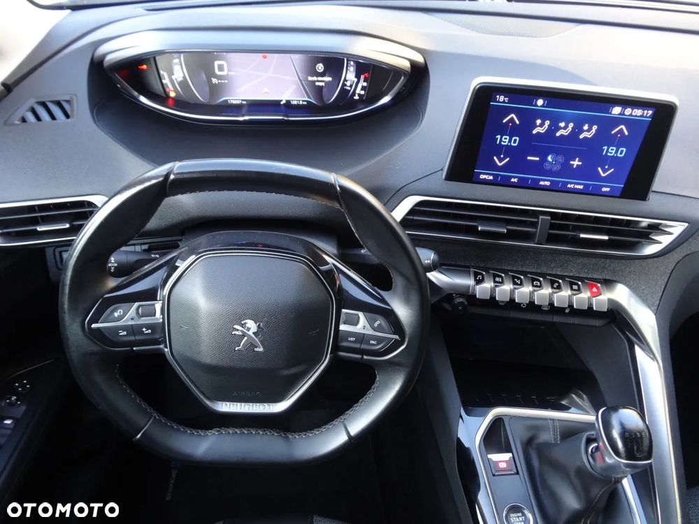 Peugeot 3008 PureTech 130 Stop & Start GPF Active - 19