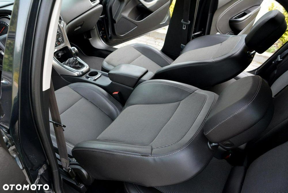 Opel Astra - 25