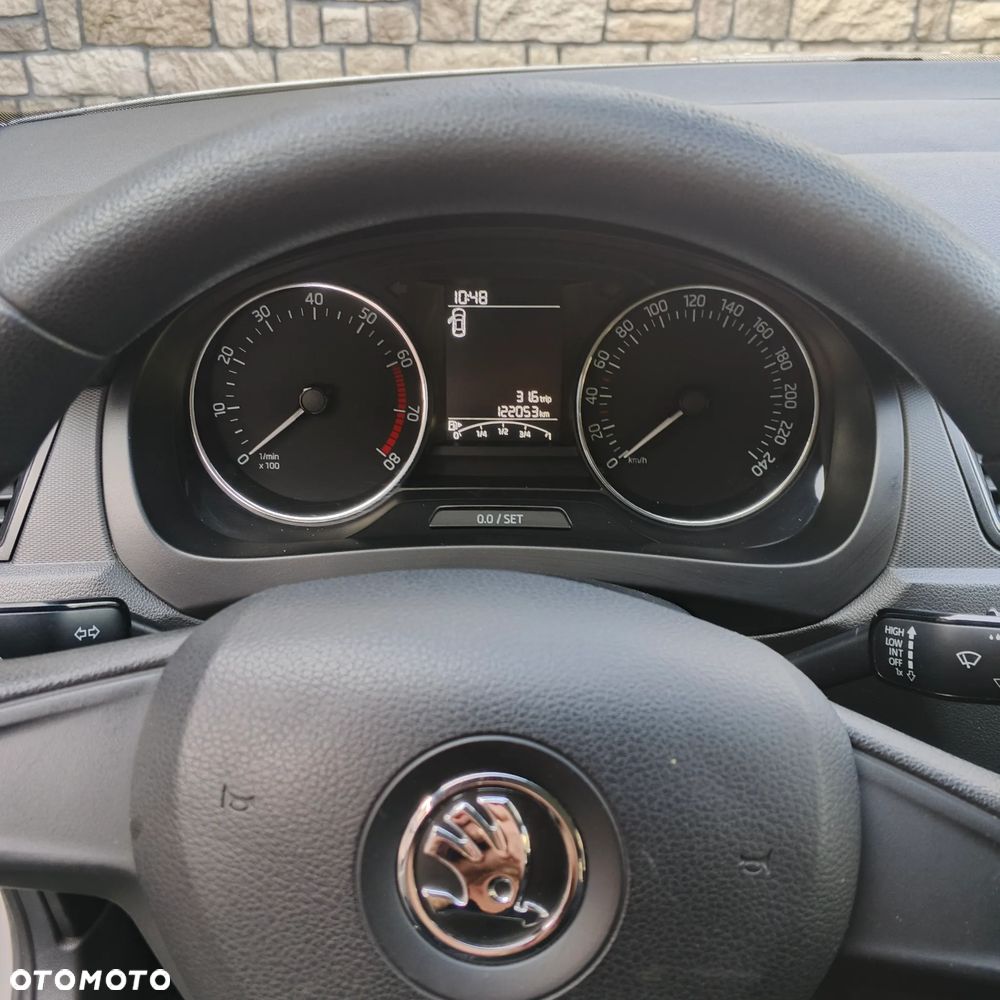 Skoda RAPID 1.2 TSI Active - 5