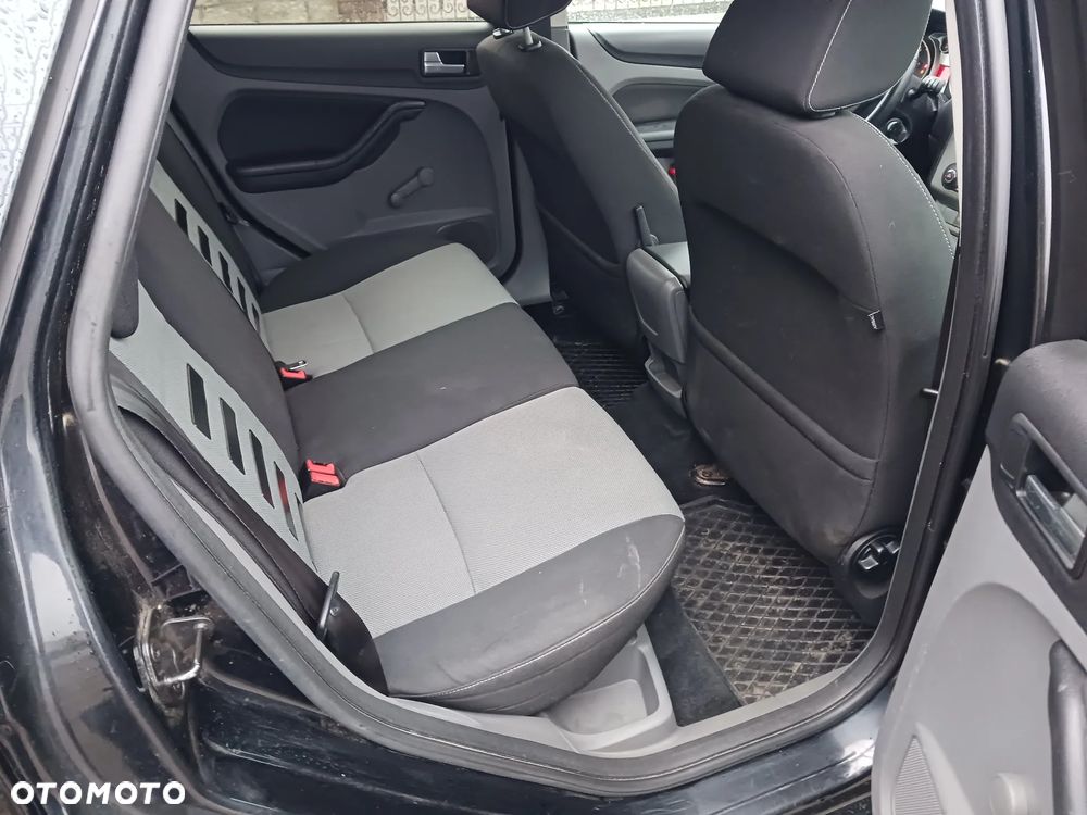 Ford Focus 1.6 Titanium - 10