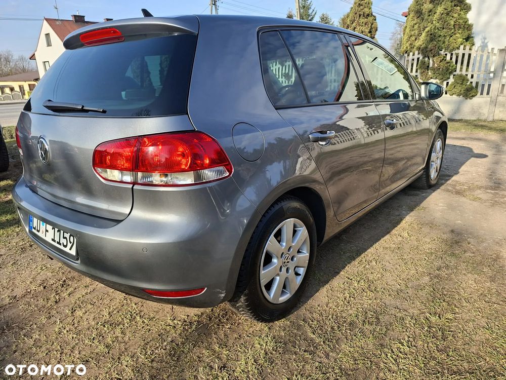 Volkswagen Golf 2.0 TDI DPF MATCH - 5