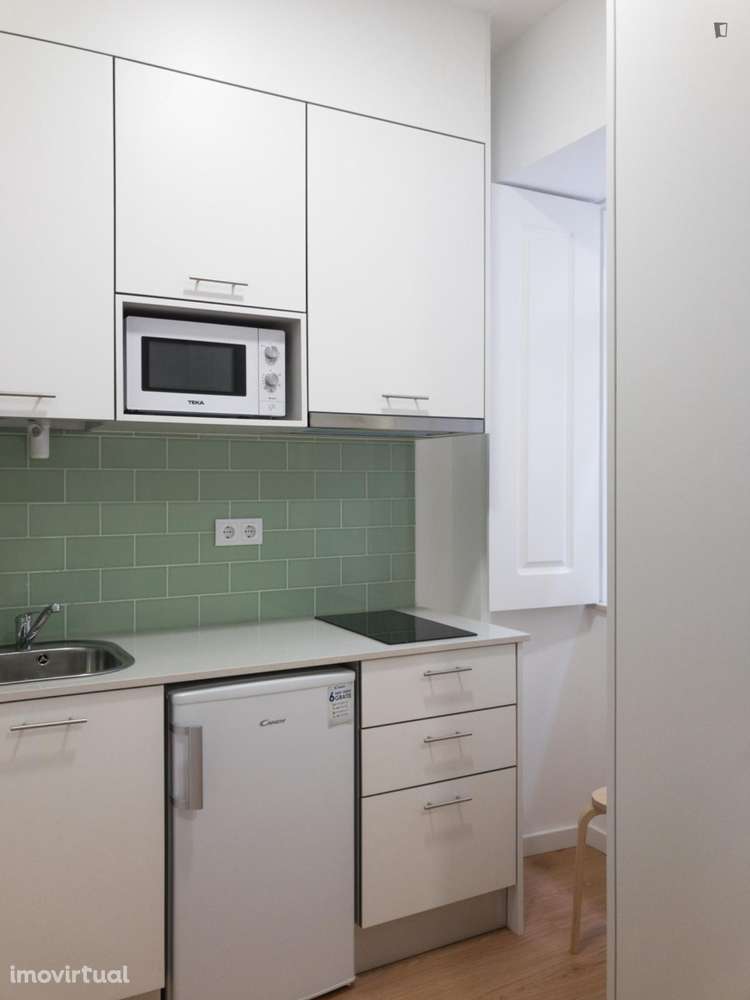 Estúdio - localizado em Montes Claros Coimbra - Grande imagem: 3/5