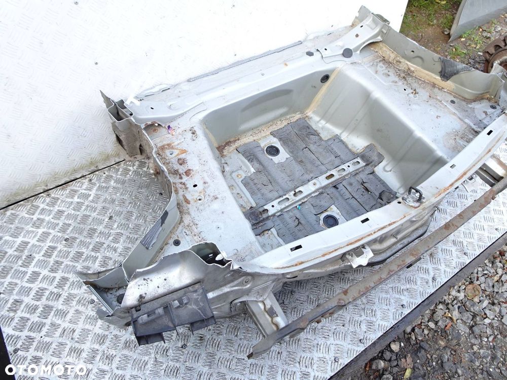 pas tylny wanna toyota verso 09-18r. 1f7 - 4