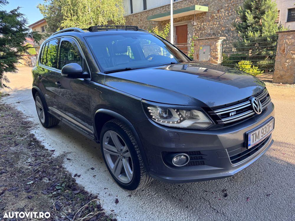 Volkswagen Tiguan - 1