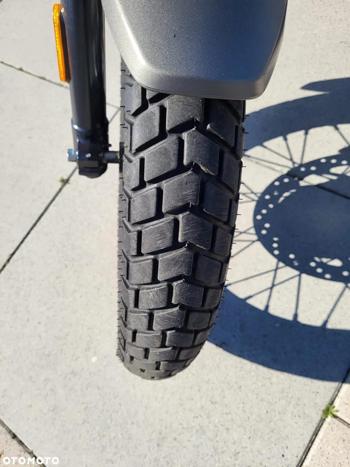 Royal Enfield Scram - 7